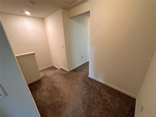 Building Photo - 5844 Soter Ln