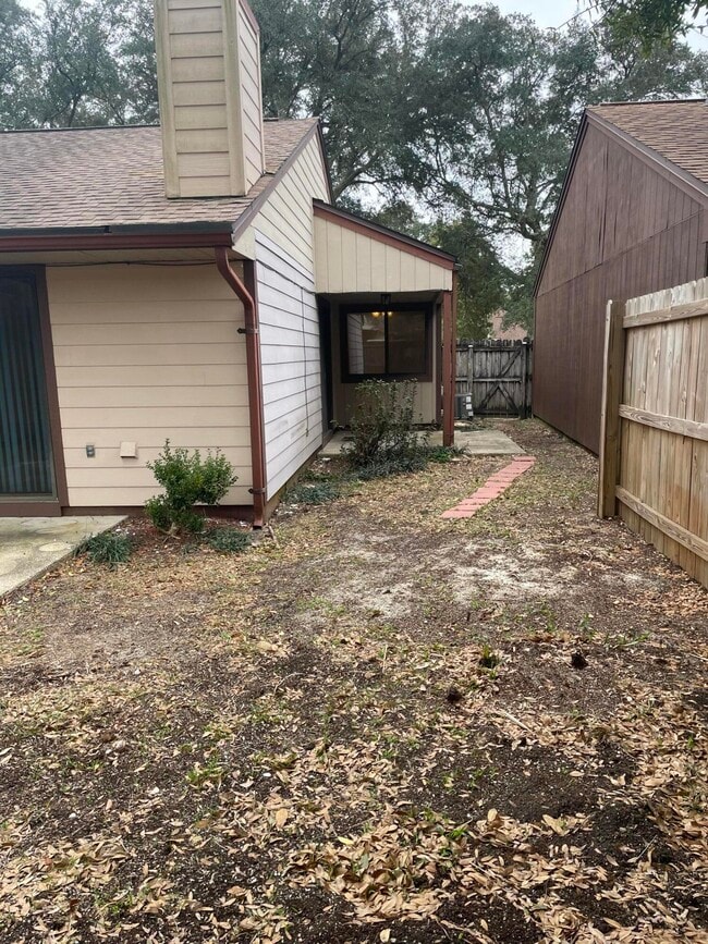 Building Photo - 1018 Alderwood Way