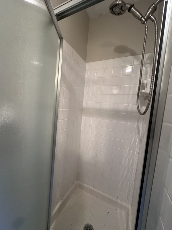 Building Photo - 1155 Charter Oak Ln