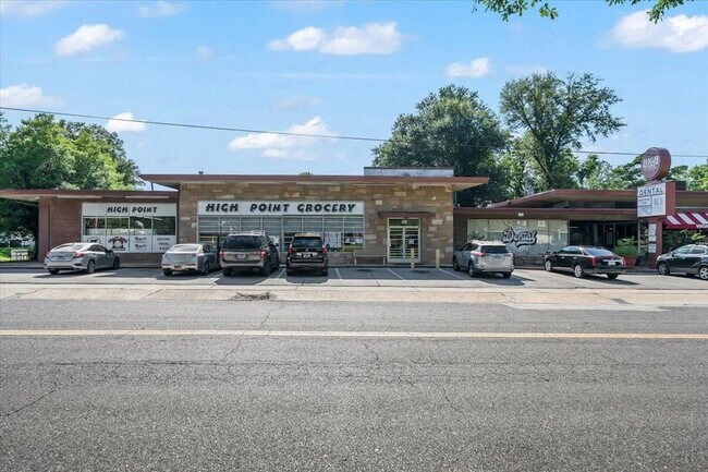 Building Photo - 3784 Philwood Ave