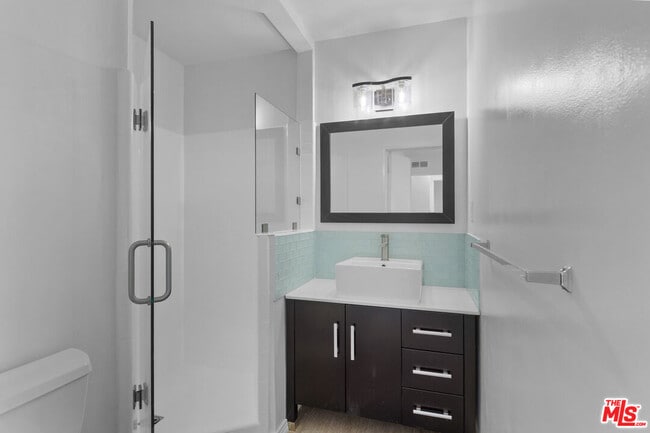 Building Photo - 1234 19th St