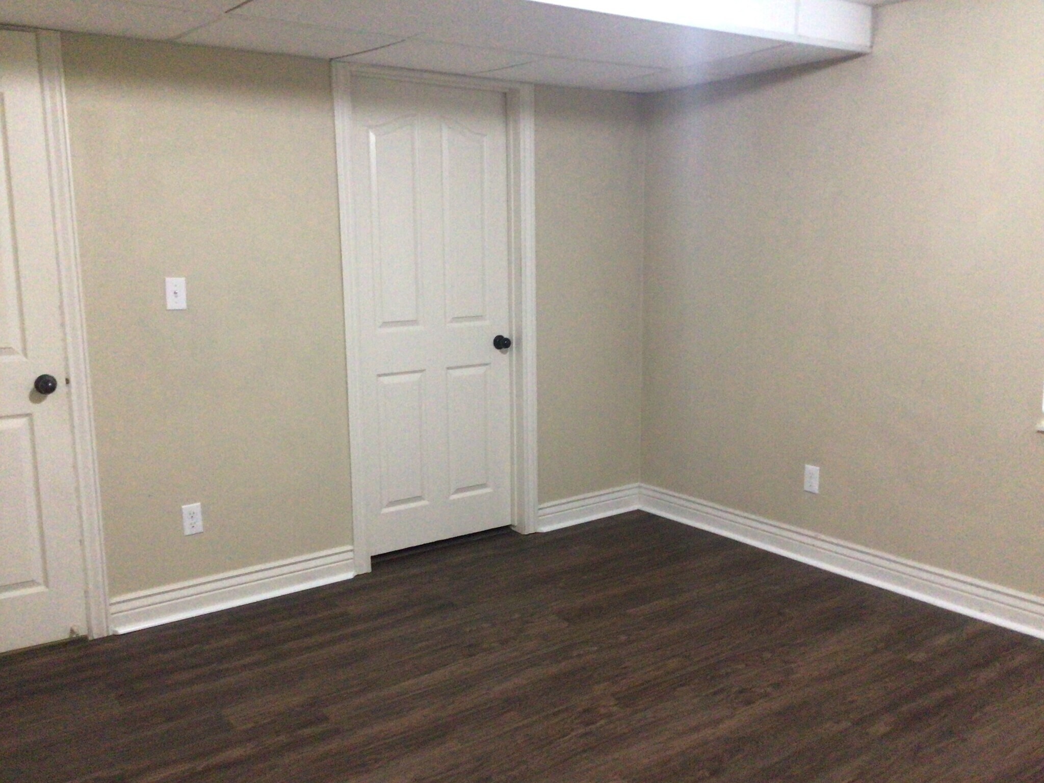 Building Photo - 7134 S Sorrento Way