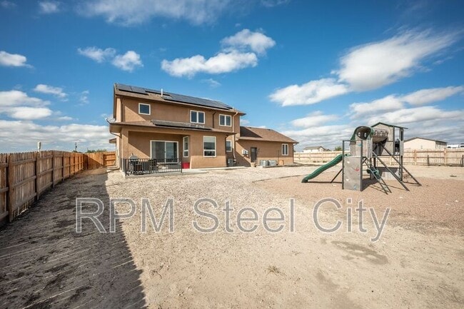 Building Photo - 868 E Sandusky Dr