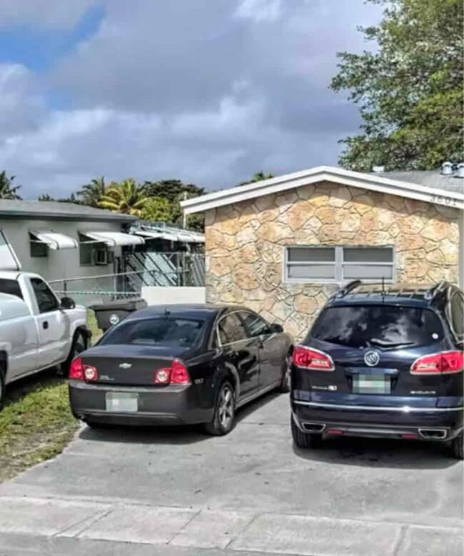 Building Photo - 3601 NW 37th St