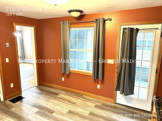 Building Photo - 214 S Whiton St