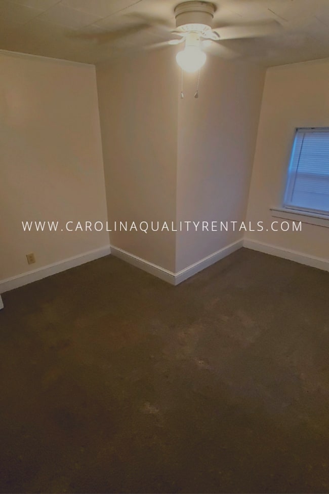 Building Photo - 2 Bedroom 1 Bath House Henderson NC
