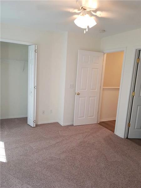 Building Photo - 125 Fairgreen St