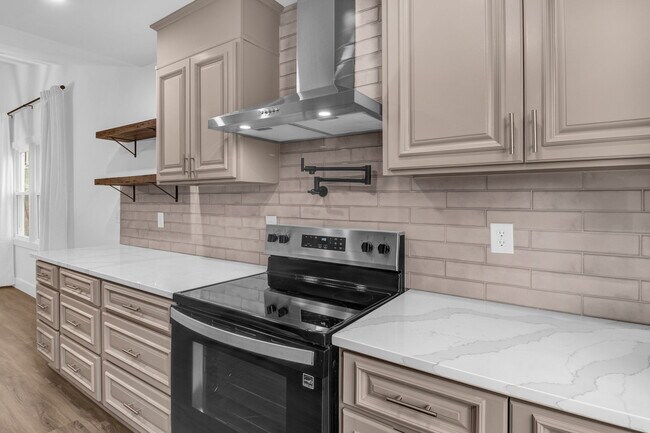Building Photo - 1413 Grantland Pl