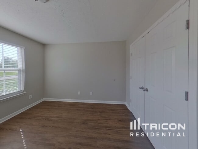 Building Photo - 2141 Deer Valley Dr