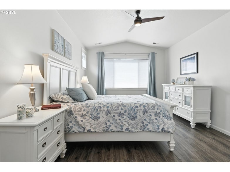 Building Photo - 3260 Wild Rose Loop