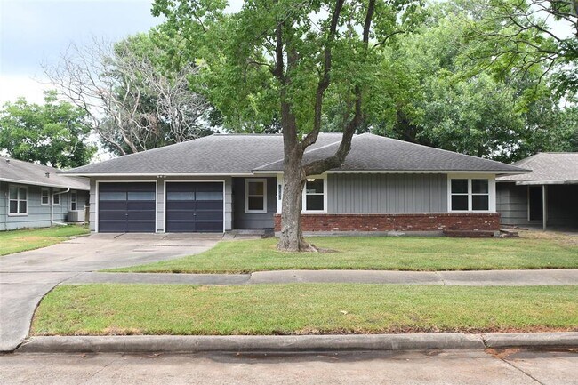 Primary Photo - 5535 Berry Creek Dr