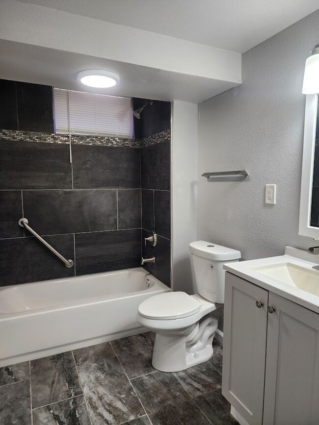 Building Photo - 5203 E Thrill Pl