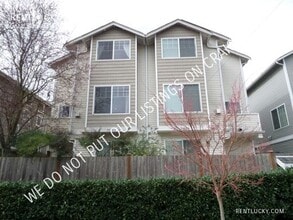 Building Photo - 8533 Stone Ave N