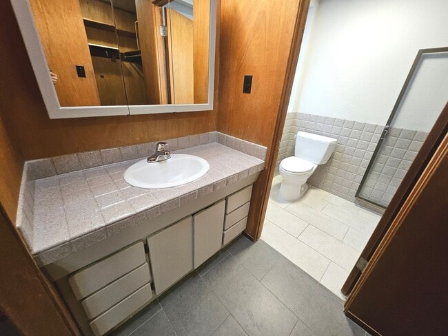 Building Photo - Eichler home near downtown Walnut Creek