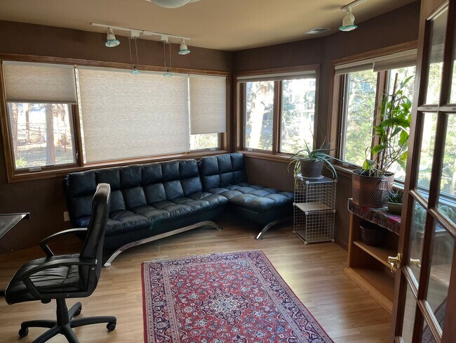 Office/guestroom - 19305 Misty Morning Dr