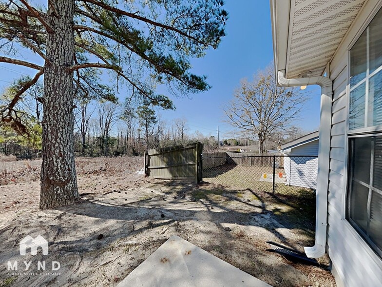 Building Photo - 1182 Pinedale Cir NW