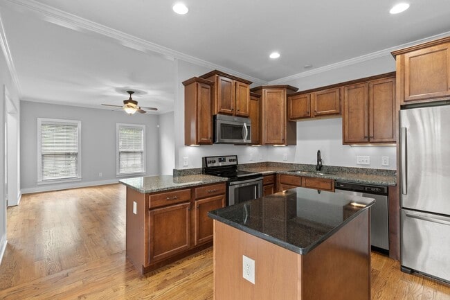 Building Photo - AVAILABLE NOW IN GERMANTOWN. Great Walkable Neighborhood! 3 Bed 2.5 Bath Town Home. $3,100 Per Month