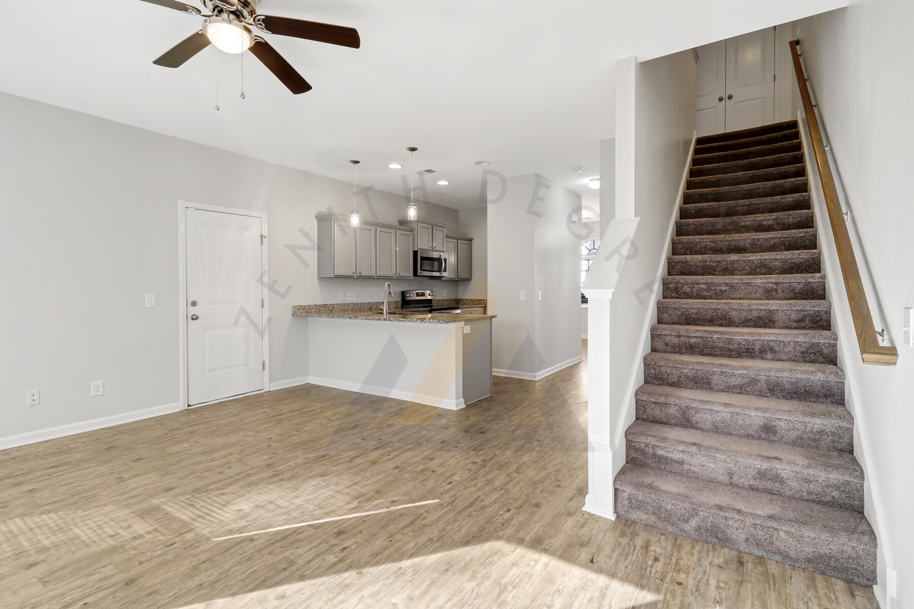 Building Photo - 206 Plumgrass Way