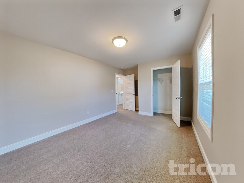 Building Photo - 74 Hunter Fox Trail