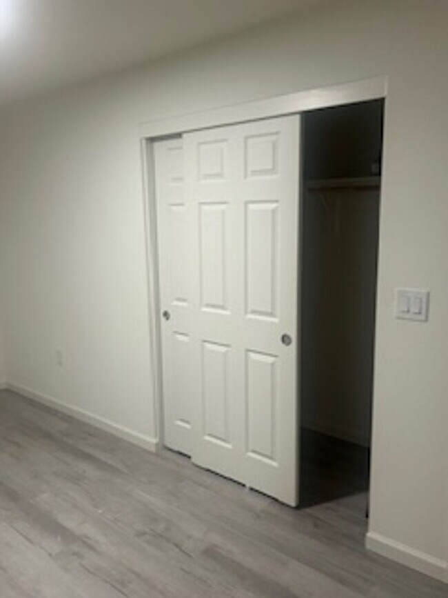 Building Photo - 3912 Amigo Dr