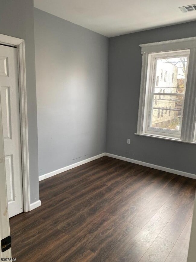 Building Photo - 540 S 20Th St