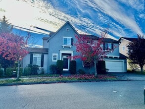 Building Photo - 3bd/2.5ba Snoqualmie Home
