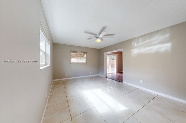 Building Photo - 841 SW 63rd Ave