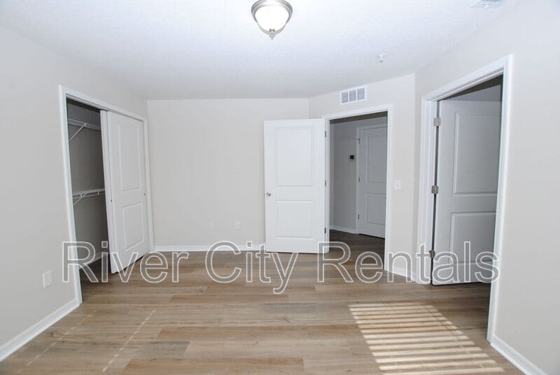 Building Photo - 6541 Sweetbay Ln