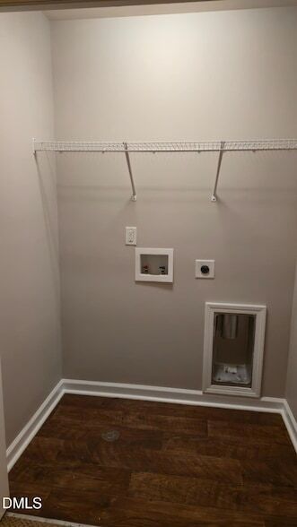 Building Photo - 102 Brier Crossings Loop