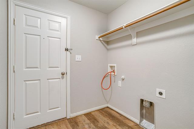 Building Photo - 3025 Shoreline Dr