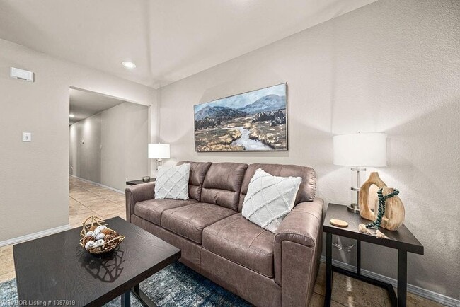 Building Photo - 5017-5019 S 28th St