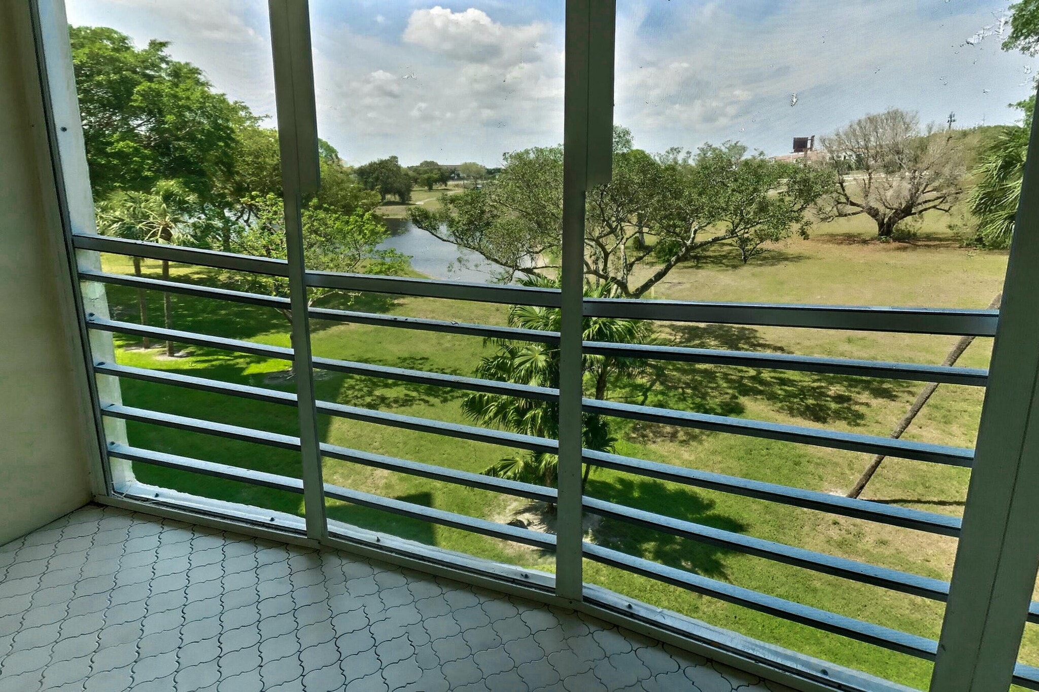 Building Photo - 3080 N Course Dr