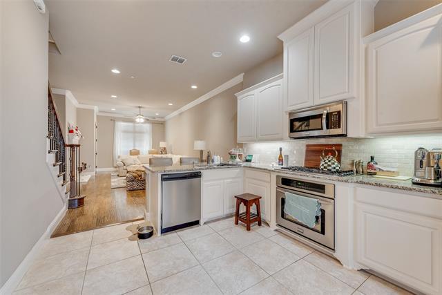 Building Photo - 818 Milton Way