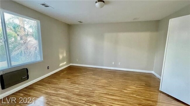 Building Photo - 9756 Silver Pebble St