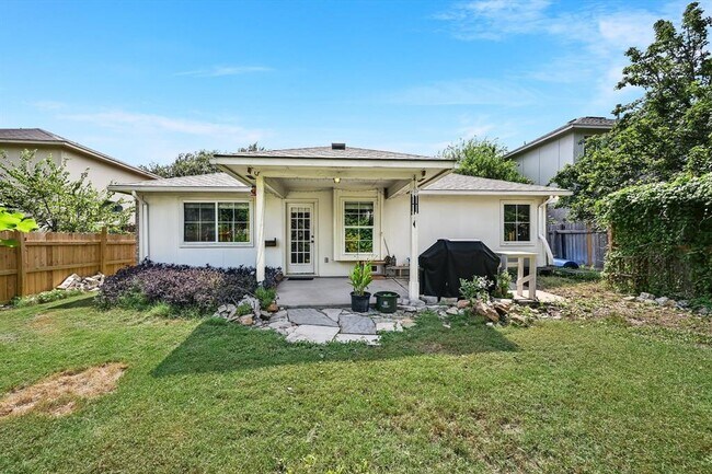 Building Photo - 1104 Battenburg Trail