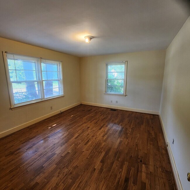 Building Photo - Duplex for Rent Louisburg NC
