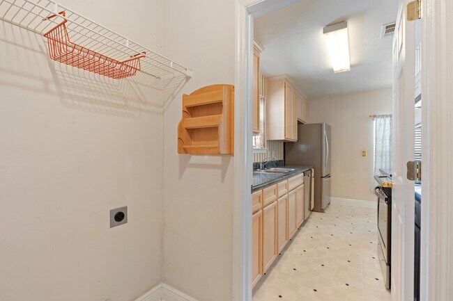 Building Photo - 2961 Viking Way