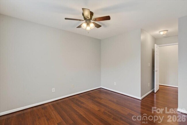Building Photo - 3445 Broadwick St