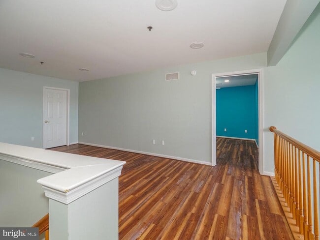 Building Photo - 9 Owens Landing Ct