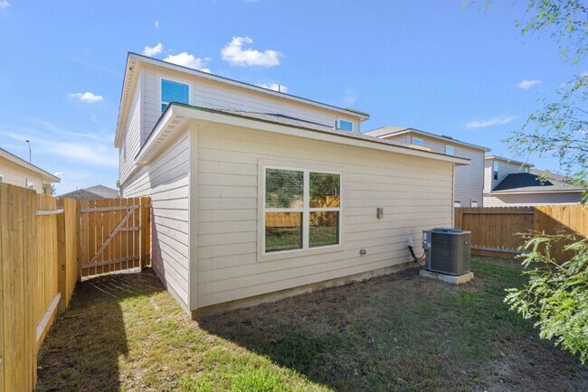 Building Photo - 3932 Northaven Trail