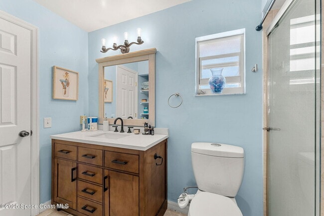 Building Photo - 1848 Edith St NE