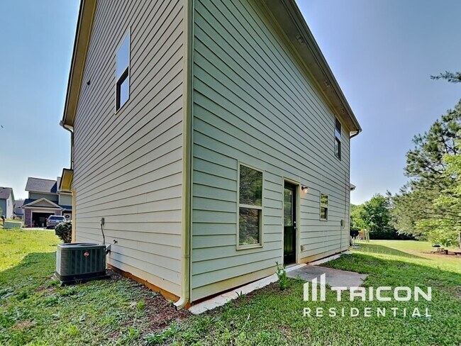 Building Photo - 39 Wyndham Ct