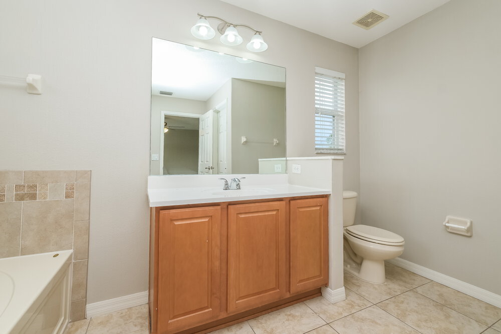 Building Photo - 3348 Thistledown Ln