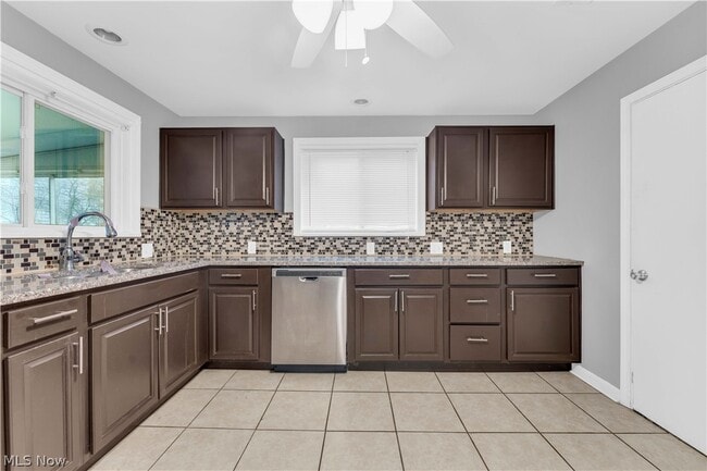 Building Photo - 68 Ennis Ave