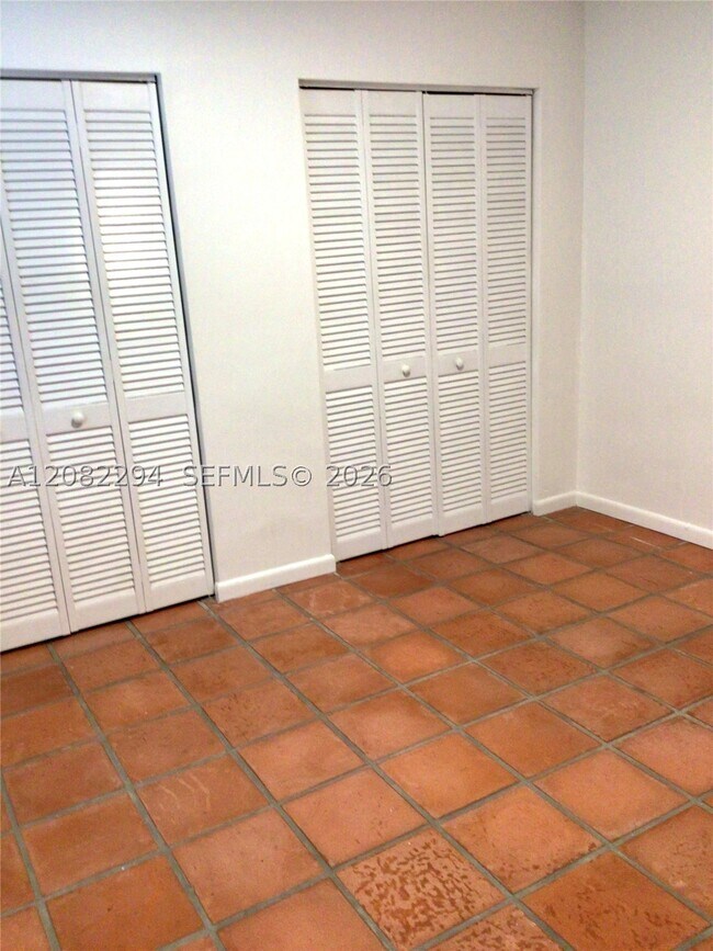 Building Photo - 401 Coral Wy