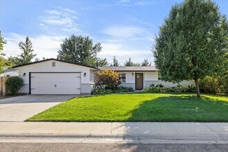 Building Photo - 3 Bed + Bonus in West Boise!