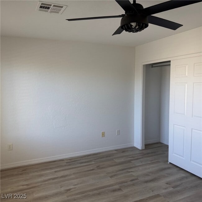 Building Photo - 6842 Feral Dove St