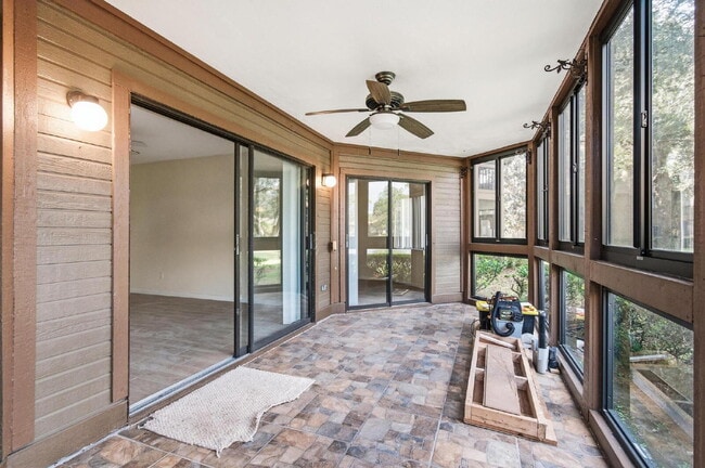 Building Photo - Woodhaven Condominium