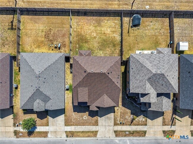 Building Photo - 1602 Gigante Dr
