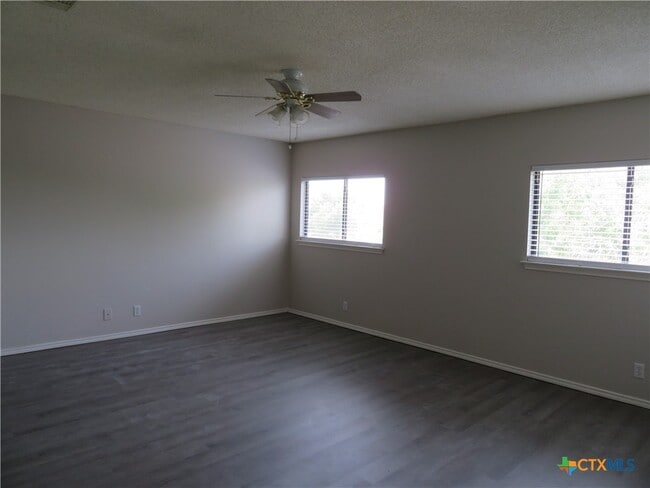 Building Photo - 1093 Stone Branch